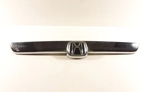 Honda CR-V Trunk door license plate light bar 74890SWWE010M1