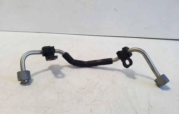 KIA Stonic Fuel line pipe 180301