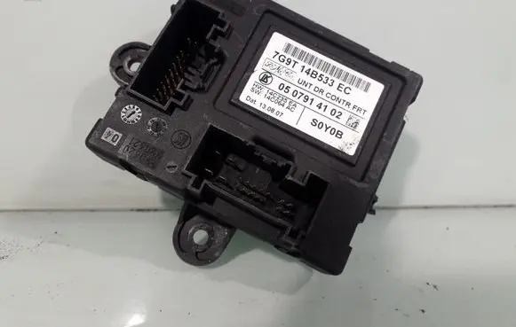 Volvo V70 Door control unit/module 0507914102