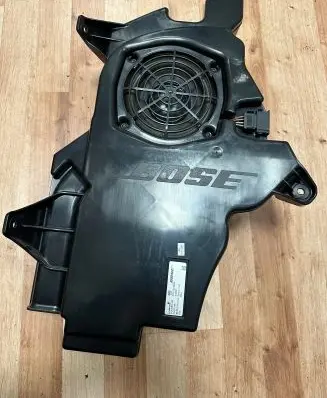 Audi A3 S3 A3 Sportback 8P Subwoofer speaker 8P3035382A 449081