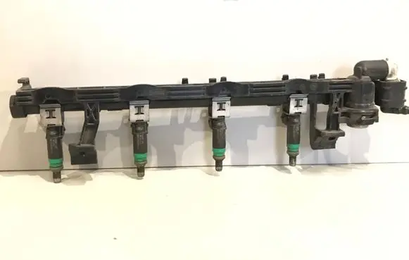 Ford Focus Fuel main line pipe 5M5G9H487 1C1413951