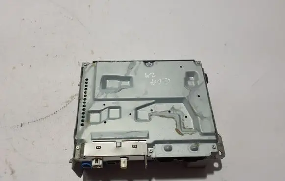 Mercedes-Benz GLA H247 Radio/CD/DVD/GPS head unit A1679008534