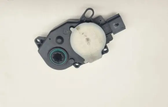 Ford Mustang VI Radiator active air flap actuator JR3B8476AD