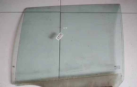 Opel Zafira A Rear door window glass AS2