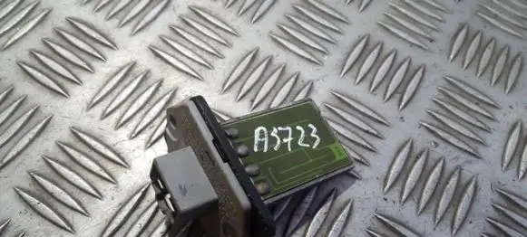 Hyundai Elantra Heater blower motor/fan resistor