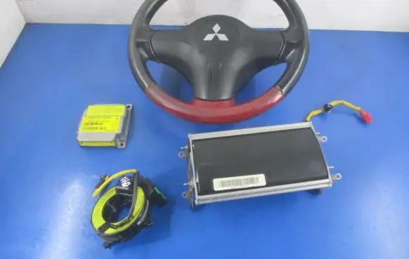 Mitsubishi Colt Steering wheel