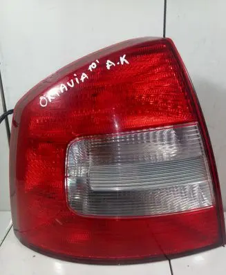 Skoda Octavia Mk2 (1Z) Rear/tail lights 1Z5945095B