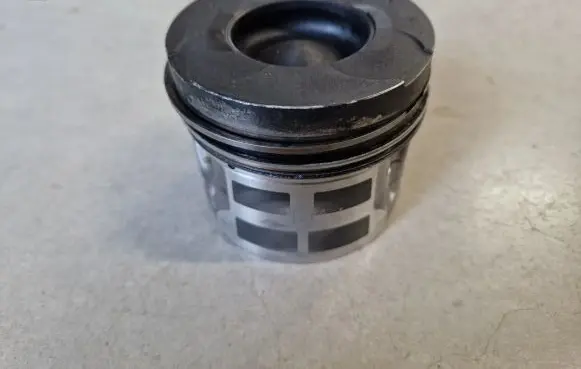 Mitsubishi L200 Piston 