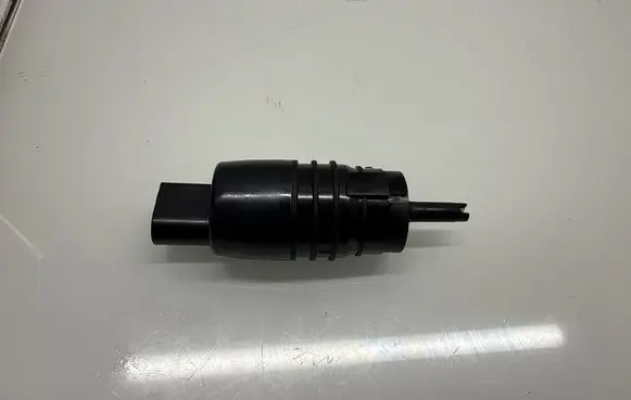 BMW XM Windscreen/windshield washer pump 7310147