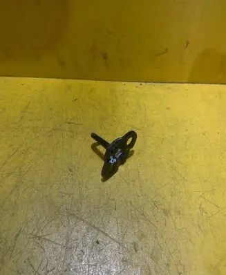 Mini One - Cooper Coupe R56 Tailgate lock loop/hook striker 