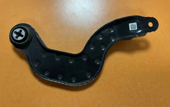 Mercedes-Benz CLA C118 X118 Rear upper control arm/wishbone A2473506100 A2473501700
