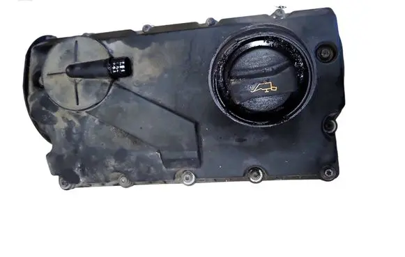 Skoda Octavia Mk2 (1Z) Rocker cam cover 038103475
