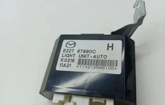 Mazda CX-7 Light module LCM E22767890C 11A21 K0216