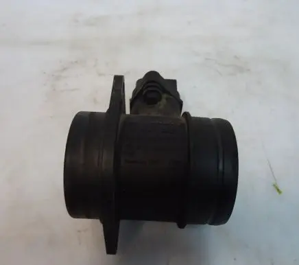 Volkswagen Golf V Mass air flow meter 038906461b