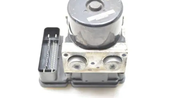 Volvo XC60 ABS Pump P30681619