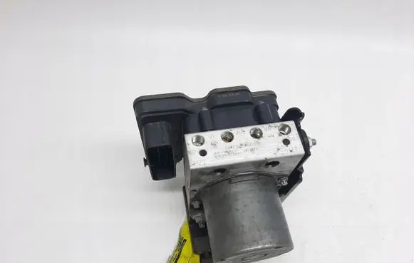 Mercedes-Benz Vito Viano W447 ABS Pump A4479004002