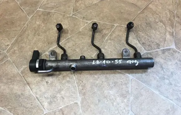 Mercedes-Benz C W203 Fuel main line pipe A6110780449