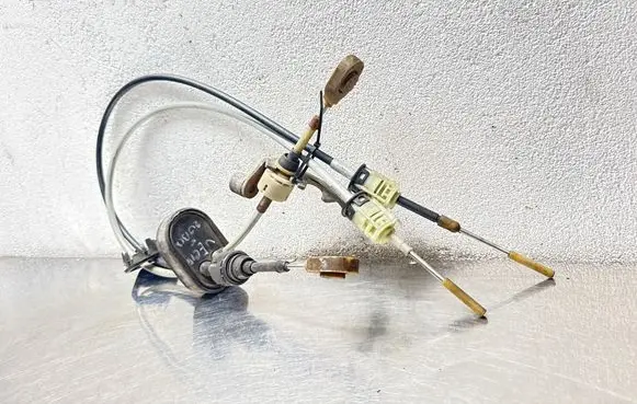 Opel Vectra C Gear shift cable linkage 9126567 EB08R