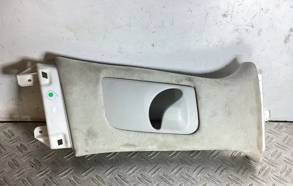 Lexus LS 460 - 600H (B) pillar trim (top) 7313550100 6241050020