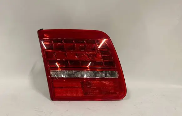 Audi A8 S8 D3 4E Tailgate rear/tail lights 4E0945093H