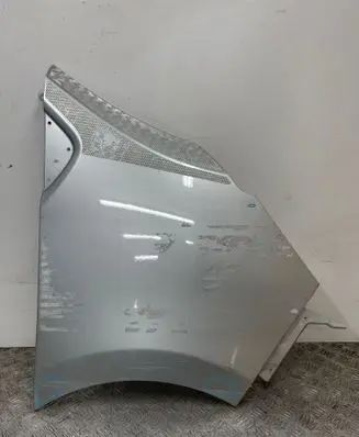 Renault Trafic III (X82) Fender 631004953R