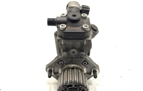 Volvo XC60 Fuel injection high pressure pump 31452143