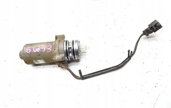 Skoda Octavia Mk3 (5E) Oil pump 02000931
