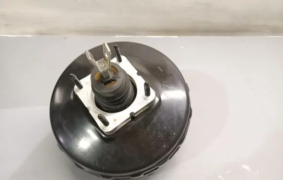 Volvo V40 Cross country Brake booster 31362926 31381635