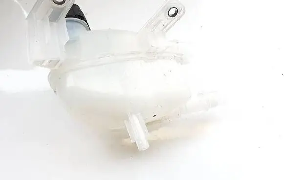 Renault Austral Coolant expansion tank/reservoir DFN131