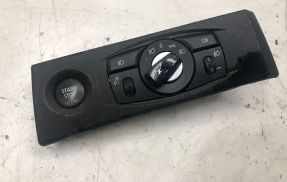 BMW 5 E60 E61 Light switch 6988555