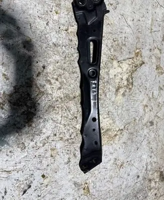 Toyota RAV 4 (XA40) Top upper radiator support slam panel 