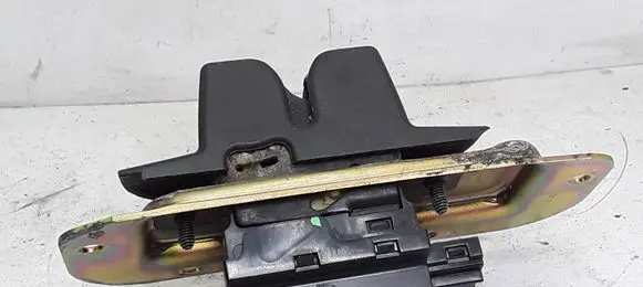 Renault Espace - Grand espace IV Tailgate/trunk/boot lock/catch/latch 8200090403f