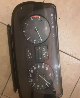 BMW 7 E32 Speedometer (instrument cluster) 437203006057 1377514 110008352014