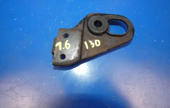 Hyundai i30 Radiator support slam panel bracket 