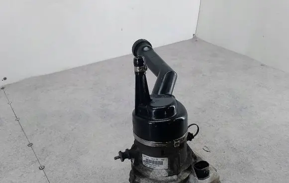 Citroen C4 Grand Picasso Power steering pump 