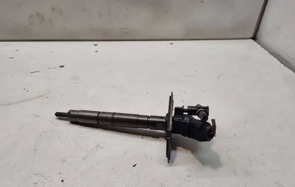 Audi A6 S6 C6 4F Fuel injector 059130277AJ 080317 0445115054