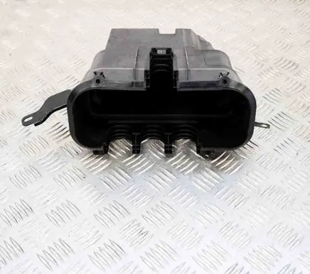 BMW 5 F10 F11 Other engine bay part 8508212
