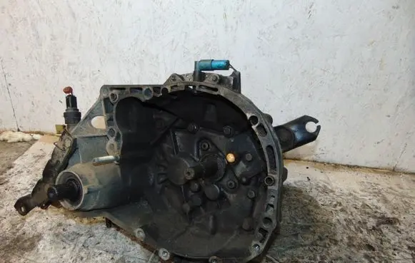 Renault Kangoo I Manual 5 speed gearbox 7701700522