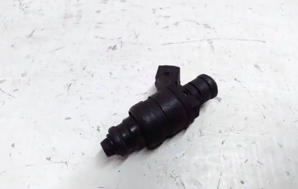 Audi A6 S6 C5 4B Fuel injector 078133551AC
