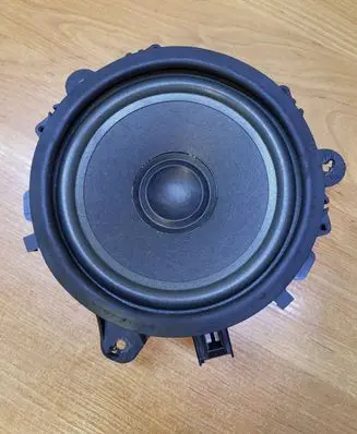 Volvo XC90 Front door speaker 30797139 07W34