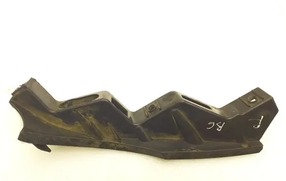 Volkswagen PASSAT B6 Front bumper mounting bracket 3C0807890