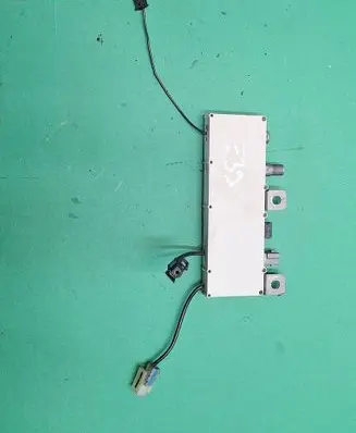 BMW 5 E39 Antenna control unit 838068503