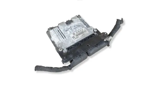 Volkswagen PASSAT B6 Engine control unit/module 03G906021PB 0281013897 03G906021AB