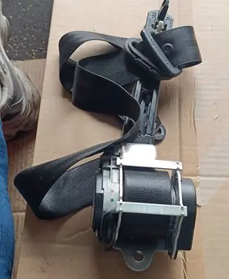 Audi Q7 4L Front seatbelt 4L1857706