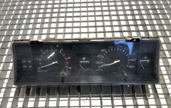 Speedometer (instrument cluster)