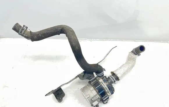 Porsche Cayenne (9Y0 9Y3) Water pump 8K0965567B