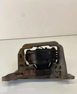 Ford Focus Engine mount bracket CV616F012EB 121020838 326E36A