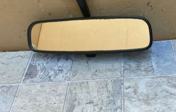 Toyota Avensis Verso Rear view mirror (interior) 019105