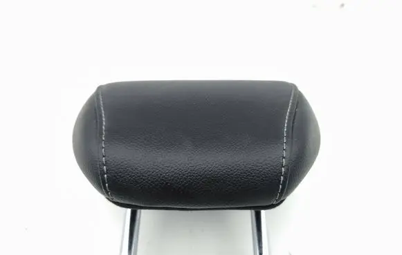 Ford Kuga II Rear seat headrest 