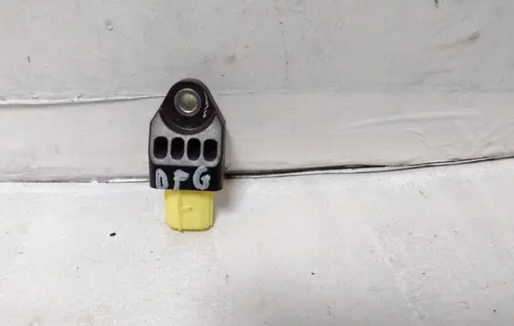 Toyota Prius (XW30) Airbag deployment crash/impact sensor 8983175020